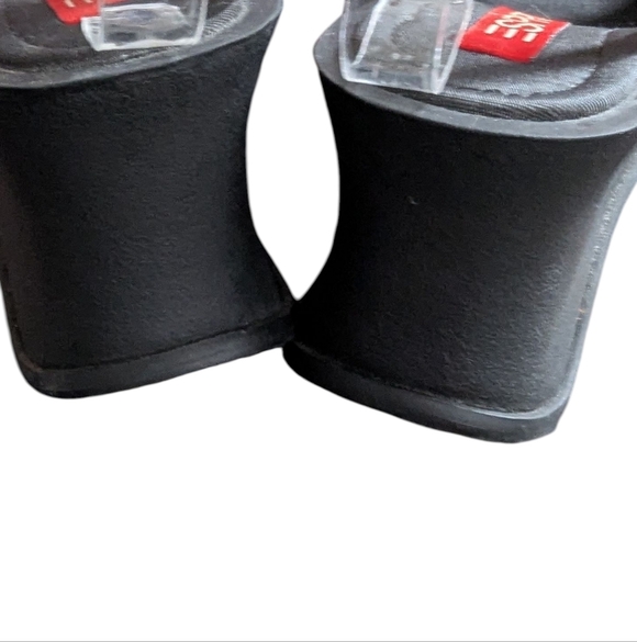 Vintage Y2K Esprit Platform Chunky Wedge Sandals Olive Green Gold Embroidery - Picture 8 of 9